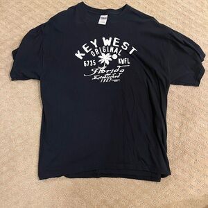 Gildan Black Short Sleeve Tee Classic Crew Neck